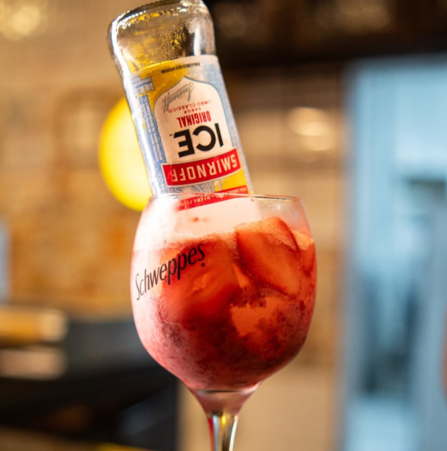 Morango Ice servido na Donna Graça